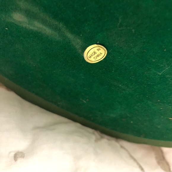 Vintage Vtg Easter Bunny Figurine with Basket of Flowers and Chicks - Picture 5 of 8